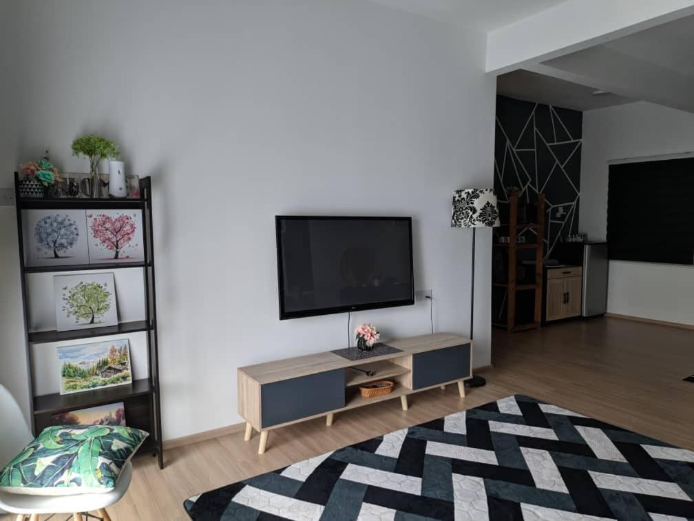 Chombies Muslim Homestay Tanah Rata Dış mekan fotoğraf